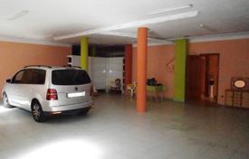 5 odalılar şehir içinde müstakil ev 460 m² Martorell'da, İspanya. 798,000 €