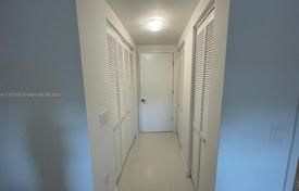 1 odalılar kondominyumda daireler 92 m² Doral'da, Amerika Birleşik Devletleri. 350,000 €