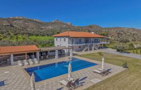 8 odalılar villa 360 m² Mora'da, Yunanistan. 1,200,000 €
