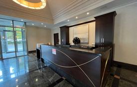 5 odalılar daire North York'da, Kanada. C$973,000