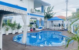 4 odalılar villa 300 m² Pattaya'da, Tayland. $470,000