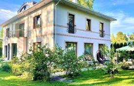 7 odalılar villa 430 m² Jurmalas pilseta'da, Letonya. 595,000 €