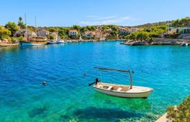 Arsa Sibenik-Knin'da, Hırvatistan. 690,000 €