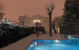 10 odalılar villa 4500 m² Kadıköy'da, Türkiye. $6,500,000