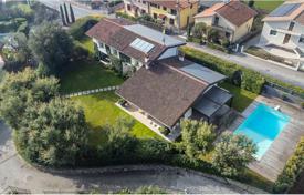 Villa – Lonato del Garda, Lombardiya, İtalya. 1,590,000 €