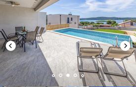 4 odalılar şehir içinde müstakil ev 157 m² Medulin'de, Hırvatistan. 1,300,000 €