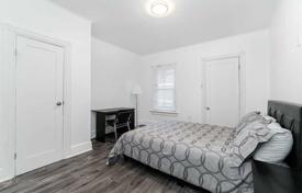 9 odalılar konak Old Toronto'da, Kanada. C$2,104,000