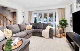 4 odalılar şehir içinde müstakil ev Scarborough'da, Kanada. C$1,828,000