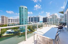 3 odalılar daire 205 m² Miami'de, Amerika Birleşik Devletleri. $1,749,000