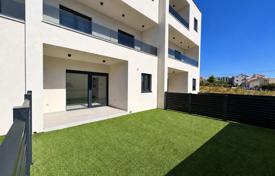 3 odalılar daire 111 m² Vodice'de, Hırvatistan. 295,000 €