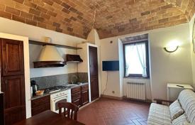 11 odalılar villa 600 m² Roccastrada'da, İtalya. 985,000 €
