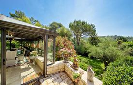 8 odalılar villa Mougins'de, Fransa. 3,300,000 €