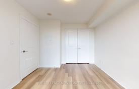 4 odalılar daire North York'da, Kanada. C$730,000