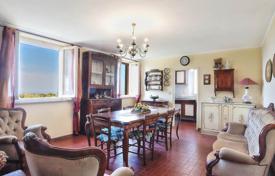 6 odalılar villa 433 m² Guardistallo'da, İtalya. 1,050,000 €