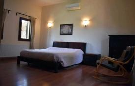 3 odalılar yazlık ev 318 m² Pyrgos'da, Kıbrıs. 1,200,000 €