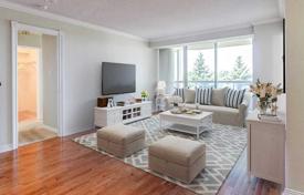 2 odalılar daire Scarborough'da, Kanada. C$725,000