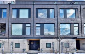 7 odalılar konak Old Toronto'da, Kanada. C$1,992,000