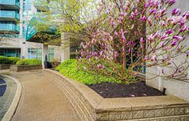 4 odalılar daire North York'da, Kanada. C$715,000