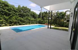 Villa – Pinecrest, Florida, Amerika Birleşik Devletleri. $1,498,000