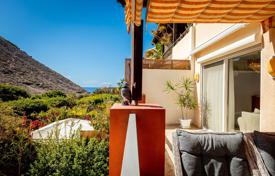 3 odalılar yazlık ev 235 m² Los Cristianos'da, İspanya. 950,000 €