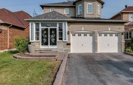 Şehir içinde müstakil ev – Scarborough, Toronto, Ontario,  Kanada. C$1,177,000