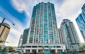 5 odalılar daire Yonge Street'da, Kanada. C$1,122,000