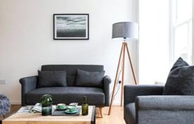 1 odalılar daire 55 m² Londra'da, Birleşik Krallık. £358,000