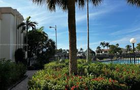 Kondominyum – Hallandale Beach, Florida, Amerika Birleşik Devletleri. $335,000