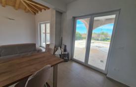 2 odalılar şehir içinde müstakil ev 138 m² Brtonigla'da, Hırvatistan. 580,000 €