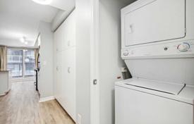 6 odalılar daire North York'da, Kanada. C$875,000