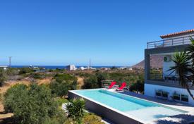 Arsa Kalathas'da, Yunanistan. 1,075,000 €