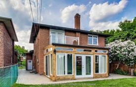13 odalılar şehir içinde müstakil ev Etobicoke'de, Kanada. C$2,251,000
