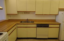 3 odalılar daire Scarborough'da, Kanada. C$772,000