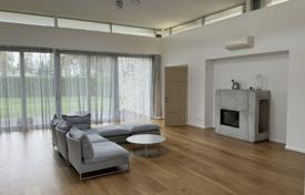 300 odalılar villa 2150 m² Babīte'de, Letonya. 800,000 €
