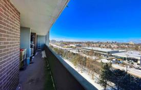 3 odalılar daire North York'da, Kanada. C$934,000