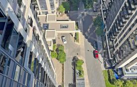 6 odalılar daire North York'da, Kanada. C$1,141,000