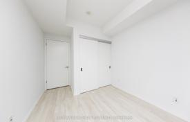 5 odalılar daire Yonge Street'da, Kanada. C$1,079,000