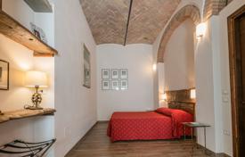 40 odalılar köşk 1267 m² Anghiari'de, İtalya. 2,300,000 €