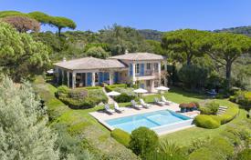 7 odalılar villa La Croix-Valmer'da, Fransa. 14,000 € haftalık