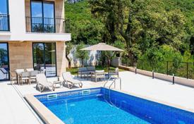 5 odalılar villa 220 m² Reževići'de, Karadağ. 630,000 €