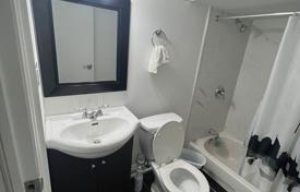 13 odalılar şehir içinde müstakil ev Scarborough'da, Kanada. C$1,941,000