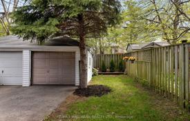 7 odalılar konak Old Toronto'da, Kanada. C$1,568,000