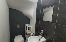 3 odalılar yazlık ev 200 m² Strovolos'da, Kıbrıs. 385,000 €