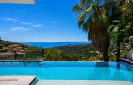 5 odalılar villa Roquebrune-sur-Argens'da, Fransa. 3,969,000 €