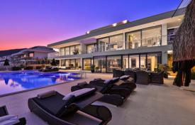 5 odalılar villa 300 m² Kalkan'da, Türkiye. 80,215,000 TRY