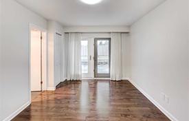 14 odalılar şehir içinde müstakil ev Etobicoke'de, Kanada. C$2,461,000