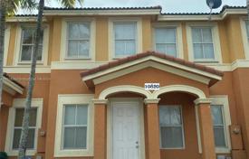 Şehir içinde müstakil ev – Homestead, Florida, Amerika Birleşik Devletleri. $400,000