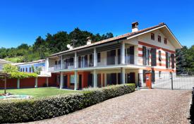 3 odalılar villa 480 m² Piedmont'da, İtalya. 900,000 €