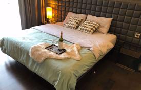 2 odalılar kondominyumda daireler Watthana'da, Tayland. $2,900 haftalık