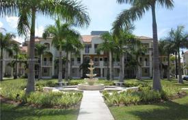 Şehir içinde müstakil ev – Aventura, Florida, Amerika Birleşik Devletleri. $670,000